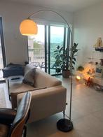 Staande lamp met marmer voet, Huis en Inrichting, Lampen | Vloerlampen, Ophalen