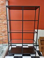 Stellingkast, Ophalen