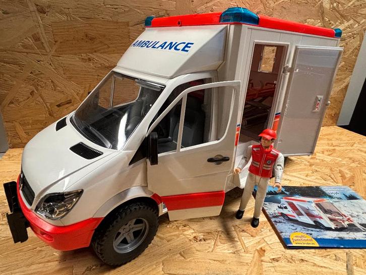 Bruder Ambulance Mercedes Sprinter 1:16 Nouveau, Enfants & Bébés, Jouets | Véhicules en jouets, Neuf, Enlèvement ou Envoi