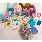 Lot de vieux jouets vintage, set Barbie Cindy Stacie Mattel, Collections, Poupées, Enlèvement ou Envoi, Comme neuf, Accessoires