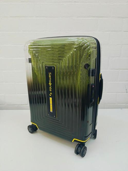 Samsonite x Diesel Neopulse cabine trolley (nieuw), Handtassen en Accessoires, Koffers, Nieuw, Slot, Wieltjes, Ophalen