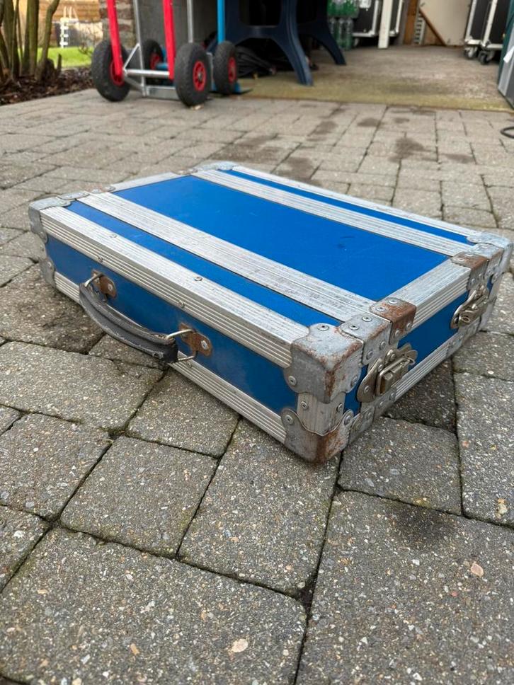 Flightcase 2U, Musique & Instruments, Boîtiers & Valises, Comme neuf, Flight case, Enlèvement