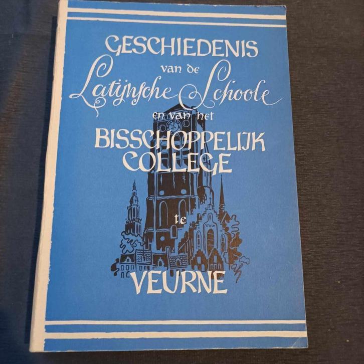 Geschiedenis Bisschoppelijk College Veurne, Boeken, Geschiedenis | Stad en Regio, Ophalen of Verzenden