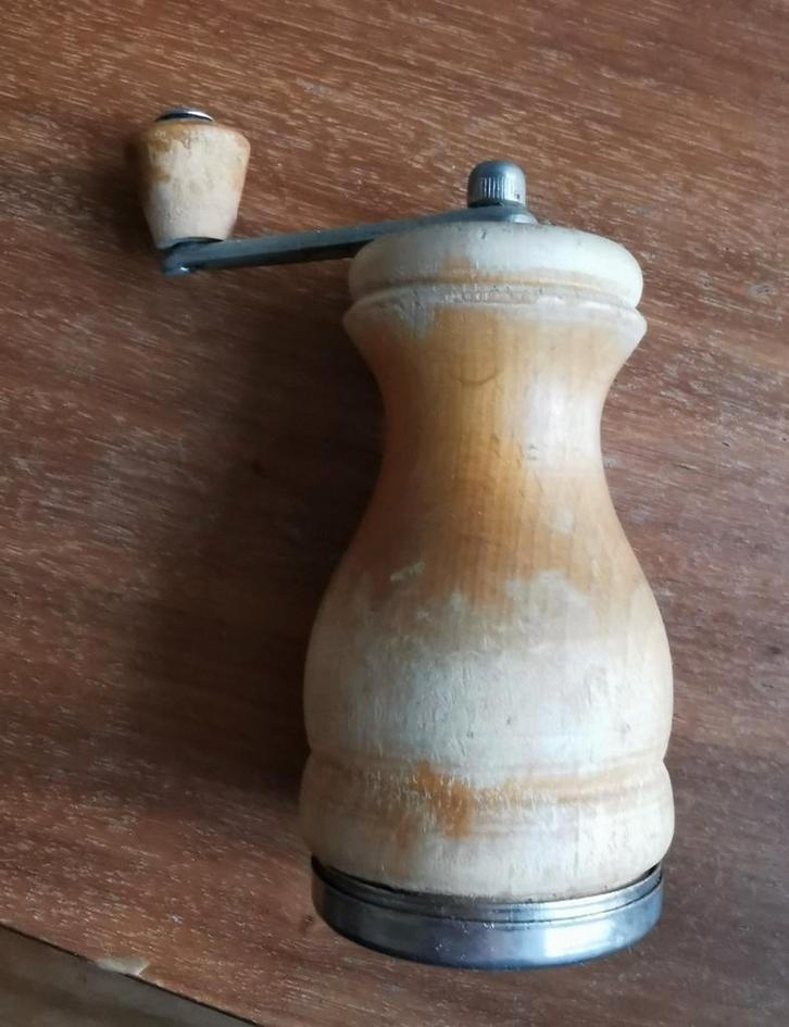 Vintage Zassenhaus nootmuskaat molen in werkende staat, Antiek en Kunst, Antiek | Keukengerei, Ophalen of Verzenden