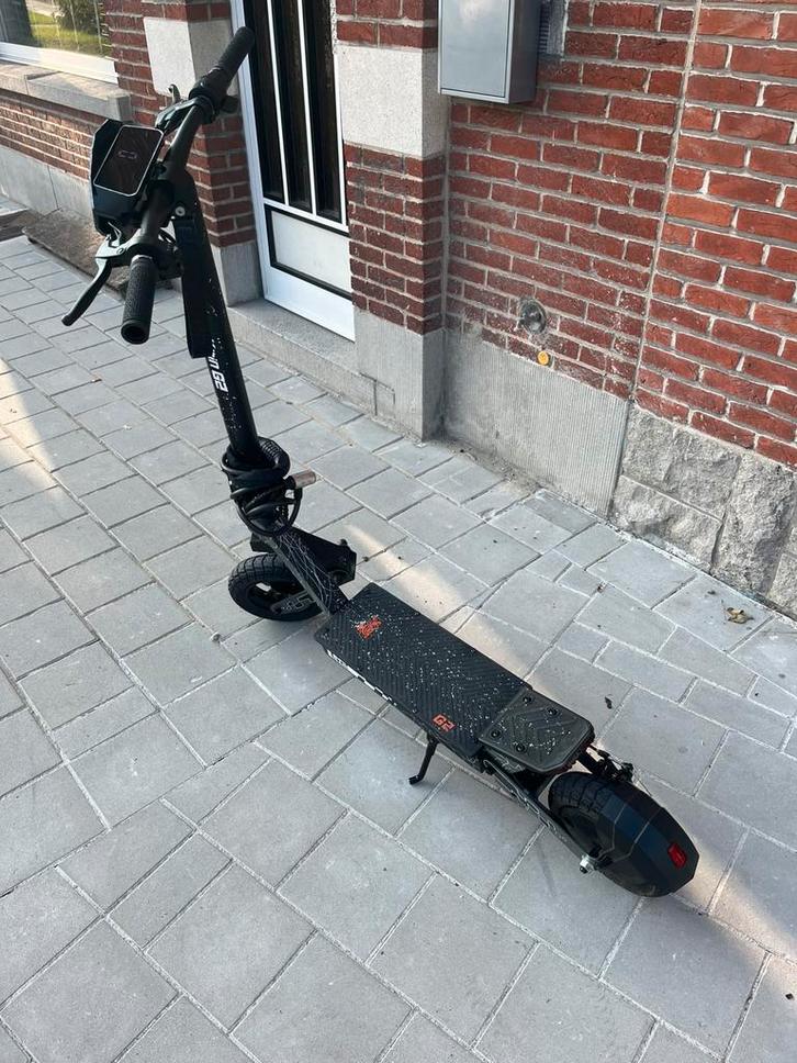 Kukirin g2 57km/u, Fietsen en Brommers, Steps, Zo goed als nieuw, Ophalen