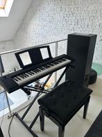 keyboard set Yamaha Piaggero NP 11 incl onderstel en pianost, Muziek en Instrumenten, Keyboards, Ophalen, Zo goed als nieuw, 61 toetsen