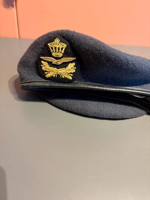 blauwe baret van de Koninklijke Luchtmacht , militair, Verzamelen, Militaria | Algemeen, Verzenden
