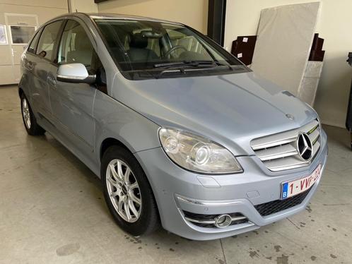 Mercedes B180 full option, Autos, Mercedes-Benz, Particulier, Classe B, Sièges chauffants, Diesel, 5 portes, Automatique, Noir