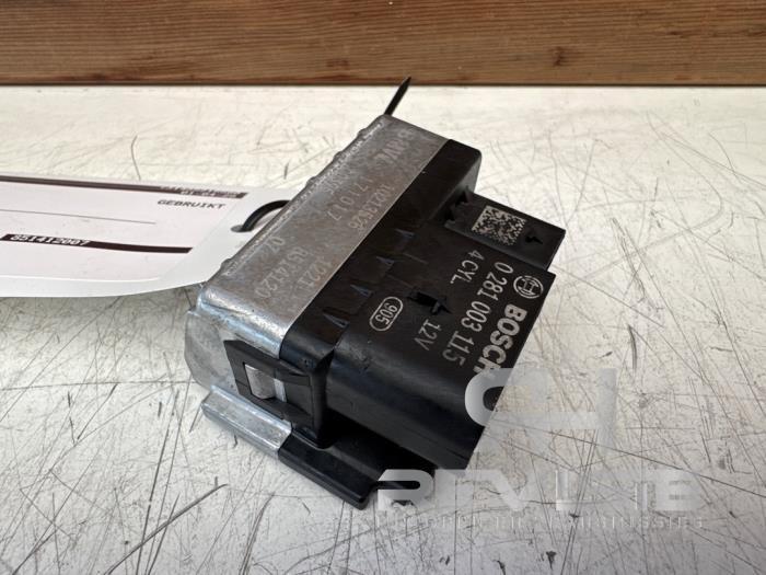 Relais préchauffage d'un BMW 4-Serie, Autos : Pièces & Accessoires, Électronique & Câbles, BMW, Utilisé, 3 mois de garantie, Enlèvement ou Envoi