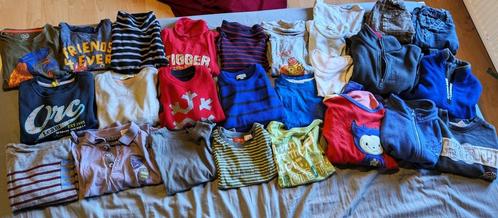 Lot 26 vêtements hivers Garçons 4ans, Kinderen en Baby's, Kinderkleding | Kinder-kledingpakketten, Zo goed als nieuw, Maat 104