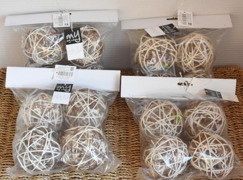 Rotan bollen - 16 stuks - Diameter +/- 7,5 cm, Diversen, Kerst, Nieuw, Ophalen of Verzenden