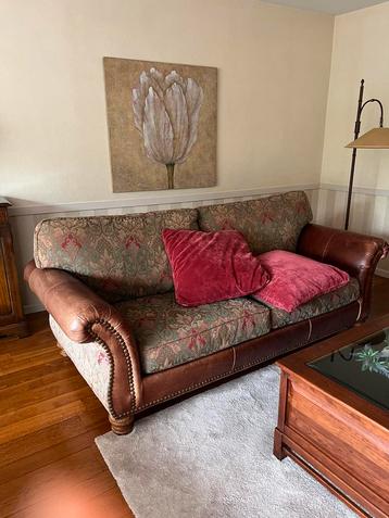 Heerlijke zetel/ Paul Robert/ €149 beschikbaar voor biedingen