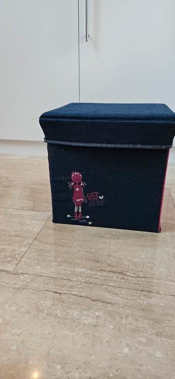 Cube de rangement en tissu de marque Esprit  beschikbaar voor biedingen
