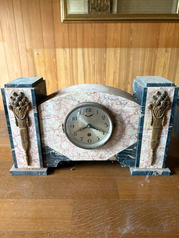 Art Deco marmeren schouwklok – merk UCRA (ca. 1930) beschikbaar voor biedingen