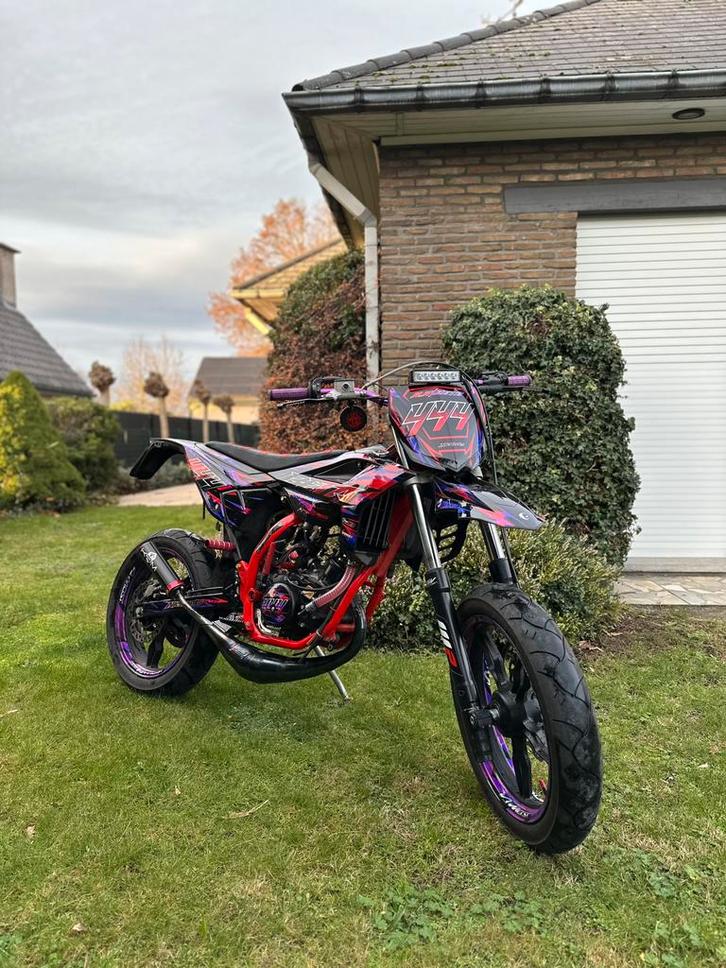 Beta rr50 begrendst 48 km per uur!, Vélos & Vélomoteurs, Cyclomoteurs | Derbi, Comme neuf, Enlèvement