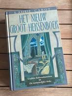 Het nieuw groot heksenboek • Laurie Cabot, Ophalen of Verzenden, Zo goed als nieuw