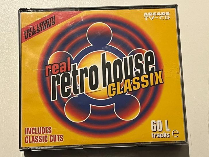 Various – Real Retro House Classix, CD & DVD, CD | Compilations, Utilisé, Dance, Coffret, Enlèvement ou Envoi