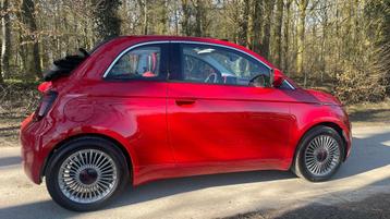 Fiat 500E e-500 42 kWh Red seulement 1800 km Prix tvac beschikbaar voor biedingen