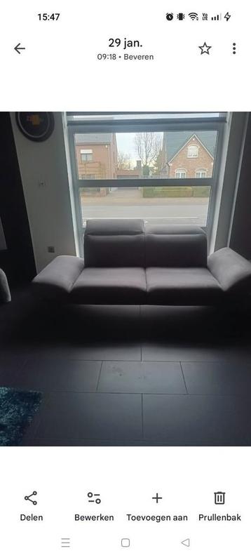 2 x 2,5 zit met zwarte design poten beschikbaar voor biedingen