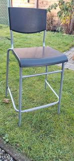 Hoge kruk zeer goed, Ophalen