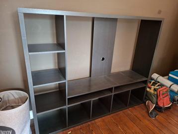 Meuble TV en bon état. beschikbaar voor biedingen