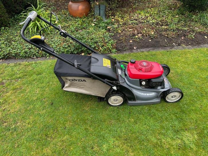 HONDA grasmaaier, Tuin en Terras, Grasmaaiers, Zo goed als nieuw, Benzine-grasmaaier, 40 t/m 49 cm, Cirkelmaaier, Mulchfunctie