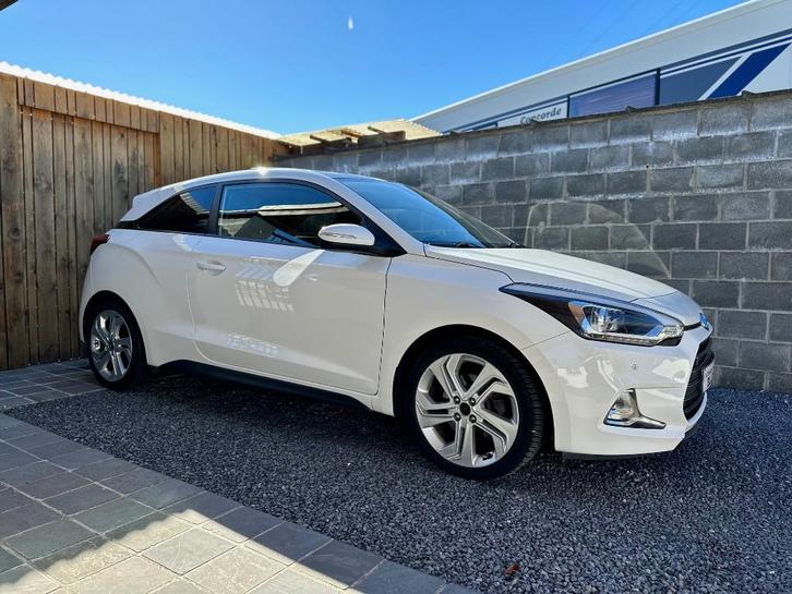 Hyundai i20 1.4 CRDi Sport Pano Led BT Pdc Euro6b, Auto's, Hyundai, Bedrijf, Te koop, i20, ABS, Airbags, Airconditioning, Bluetooth