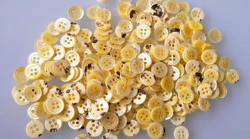 264 boutons jaunes en nacre - nacre - 14 mm