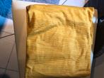 Grote lap okergele stof, Hobby en Vrije tijd, Ophalen of Verzenden, Zo goed als nieuw