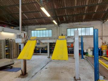 autobrug 2500 kg beschikbaar voor biedingen