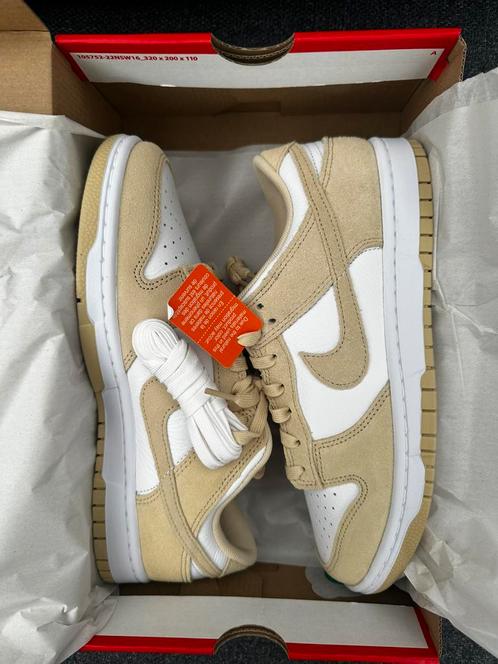 Nike Dunk Retro Low White/Team Gold, Kleding | Heren, Schoenen, Nieuw, Sneakers, Overige kleuren, Ophalen of Verzenden