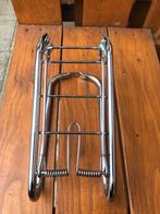 PEUGEOT 102 bagagerek vooraan, Motoren, Ophalen