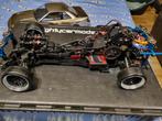 Sakura d5 drifter, Hobby en Vrije tijd, Modelbouw | Radiografisch | Auto's, Ophalen of Verzenden, Zo goed als nieuw