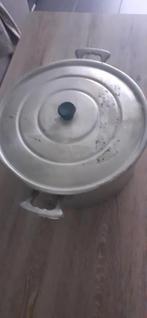 Grote kookpot kunnen zeker 4 kippen in ., Huis en Inrichting, Ophalen, Gebruikt