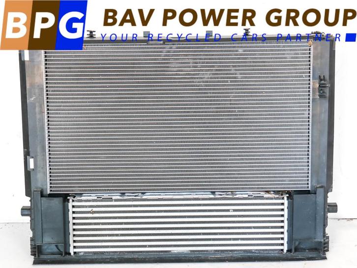 RADIATEUR COMPLEET 3 serie Gran Turismo (F34) (17118672102), Auto-onderdelen, Airco en Verwarming, BMW, Gebruikt
