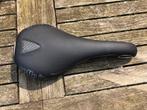 Selle de vélo Selle Italia en carbone Flight Carbon 140 gr, Comme neuf, Vélo de course, Selle, Selle Italia