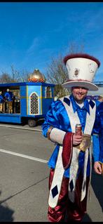 Carnavals kostuums, Ophalen, Zo goed als nieuw
