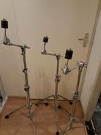 Adams hardware, Enlèvement