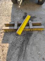 Heftruck borstel inveeg borstel, Enlèvement, Comme neuf