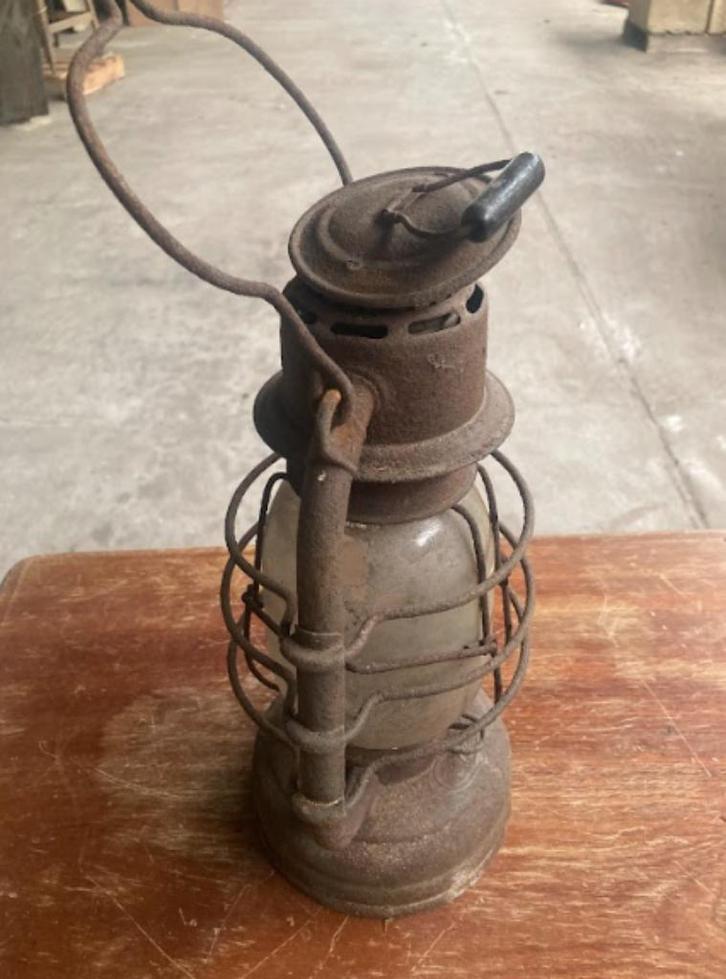 Oude olielamp / stormlantaarn, Verzamelen, Retro, Ophalen of Verzenden