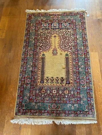 Gherla handgeknoopt tapijt beschikbaar voor biedingen