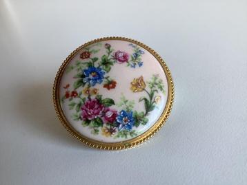 vintage handgeschilderde Limoges broche beschikbaar voor biedingen