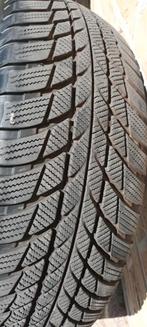 4 of 2 Winterbanden 205/60/16H96 Bridgestone - 6,5 + 4,5mm, Auto-onderdelen, Banden en Velgen, Ophalen, Gebruikt, 16 inch, Band(en)