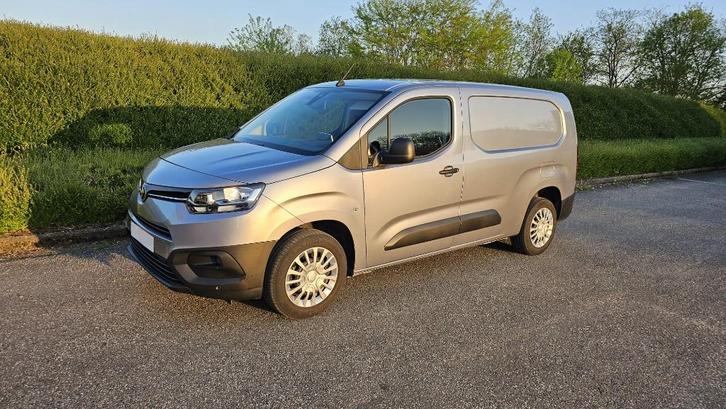 TOYOTA PROACE CITY VAN (3pers) navi cam climate ..., Auto's, Bestelwagens en Lichte vracht, Bedrijf, Te koop, Achteruitrijcamera