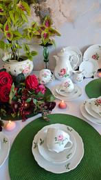 SERVIES HUTSCHENREUTER SOSE, Ophalen, Zo goed als nieuw, Overige stijlen, Porselein