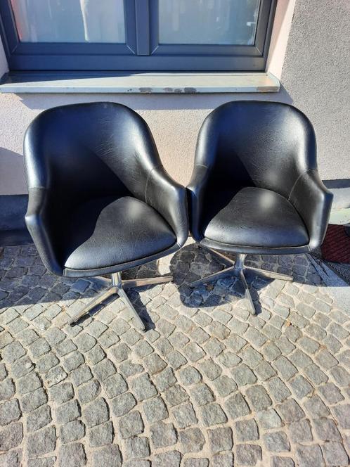 Zwart lederen kuipstoelen, Huis en Inrichting, Stoelen, Gebruikt, Twee, Leer, Metaal, Zwart, Ophalen