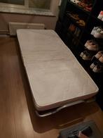 Logeerbed met matras, Ophalen