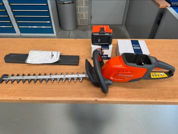 Husqvarna accu heggenschaar batterij en lader nieuw beschikbaar voor biedingen