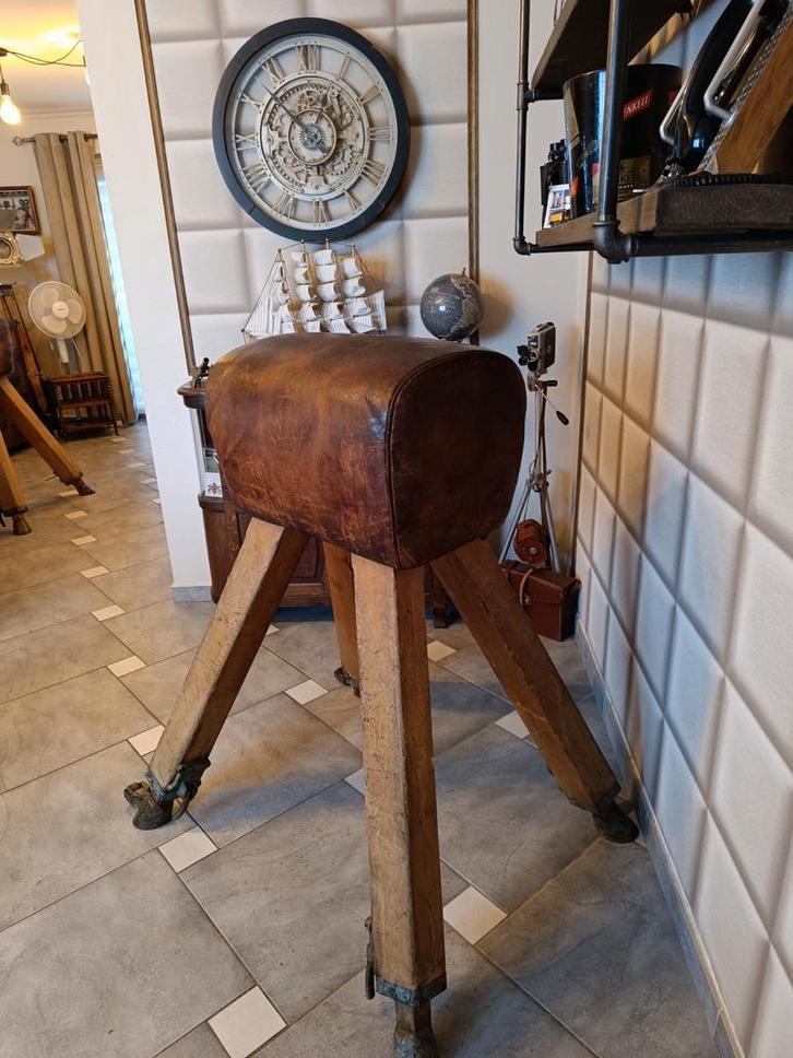 Deco vintage industriel cheval d'arçon 1950, Sport en Fitness, Turnen, Zo goed als nieuw, Ophalen of Verzenden