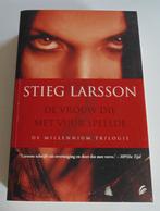 De vrouw die met vuur speelde - Stieg Larsson, Ophalen of Verzenden, Gelezen, Stieg Larsson